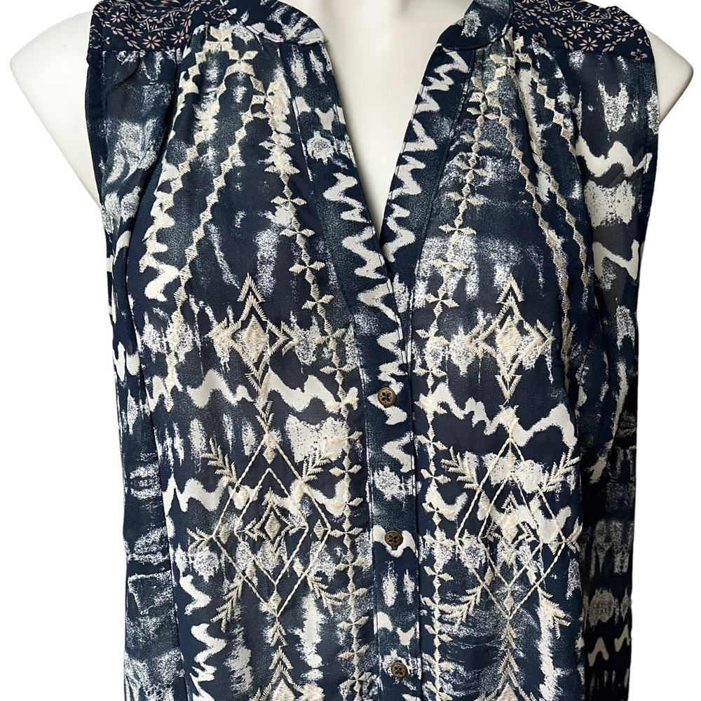 Artesia V-Neck Sleeveless Tie Front Top, Sz L - Picture 12 of 12